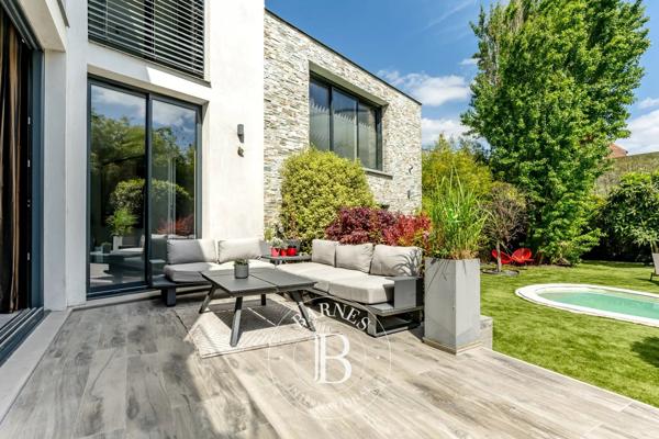 Colombes, Maison 4 Chambres -  293 m² à vendre