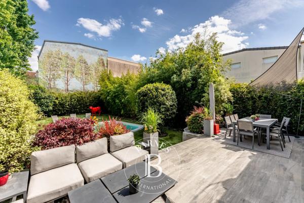 Colombes, Maison 4 Chambres -  293 m² à vendre