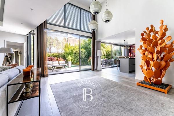 Colombes, Maison 4 Chambres -  293 m² à vendre
