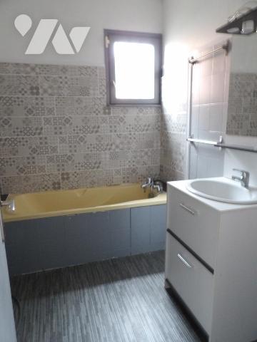 EN EXCLUSIVITE Centre ville BRUAY LA BUISSIERE, Immeuble à usage mixte commerce et habitation