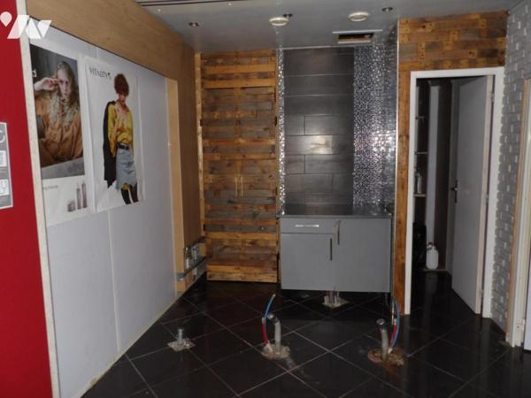 EN EXCLUSIVITE Centre ville BRUAY LA BUISSIERE, Immeuble à usage mixte commerce et habitation