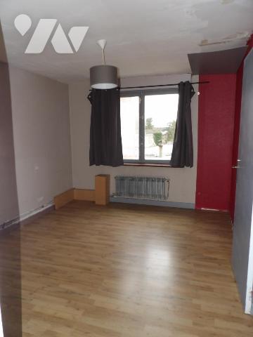 EN EXCLUSIVITE Centre ville BRUAY LA BUISSIERE, Immeuble à usage mixte commerce et habitation