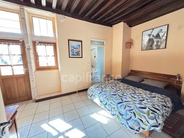 Maison à vendre 10 pièces - 300 m² - Terrain 1000m² - CUISERY (71) proche Tournus
