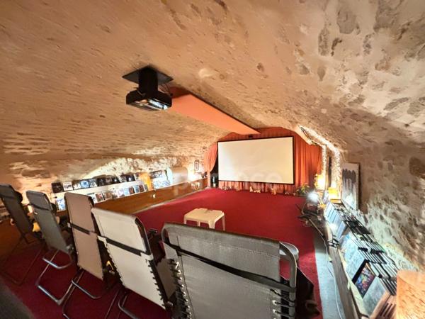 Maison à vendre 10 pièces - 300 m² - Terrain 1000m² - CUISERY (71) proche Tournus
