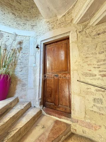Maison à vendre 10 pièces - 300 m² - Terrain 1000m² - CUISERY (71) proche Tournus