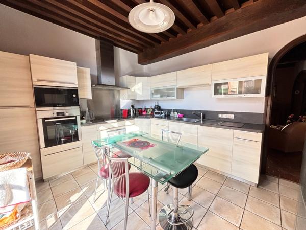 Maison à vendre 10 pièces - 300 m² - Terrain 1000m² - CUISERY (71) proche Tournus