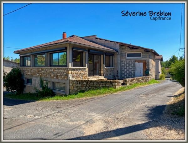 Maison spacieuse avec terrasse – Peschadoires, à 5 min de Thiers