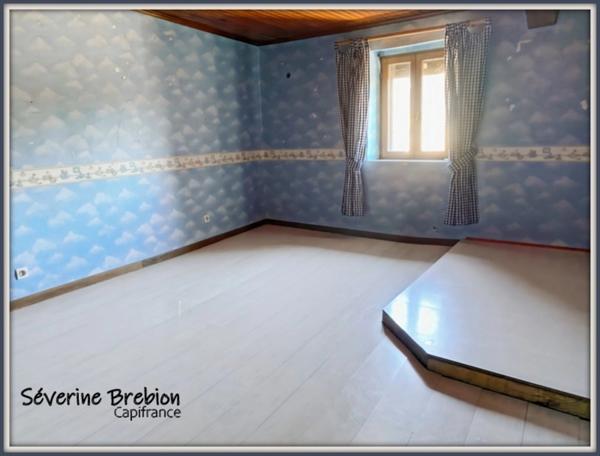 Maison spacieuse avec terrasse – Peschadoires, à 5 min de Thiers