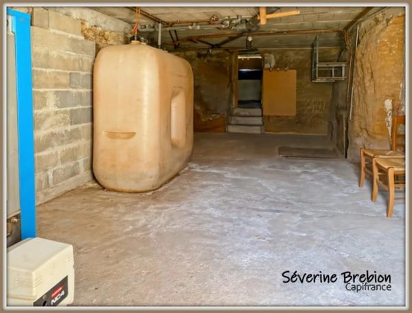 Maison spacieuse avec terrasse – Peschadoires, à 5 min de Thiers