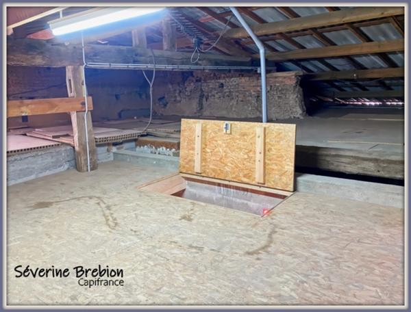 Maison spacieuse avec terrasse – Peschadoires, à 5 min de Thiers