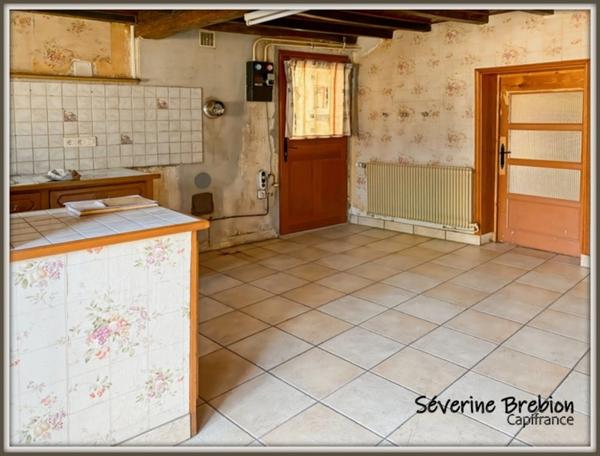 Maison spacieuse avec terrasse – Peschadoires, à 5 min de Thiers