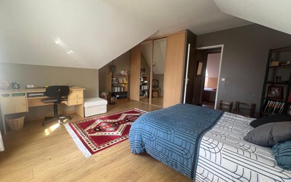 Maison à vendre    6 pièces • 133 m2 Vaux-sur-Seine