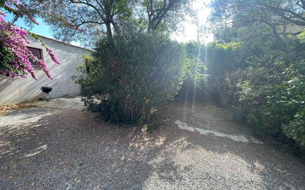 Maison à vendre    3 pièces •  Antibes