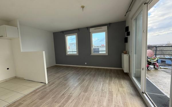 Appartement à louer    2 pièces • 43,15 m2 Éragny