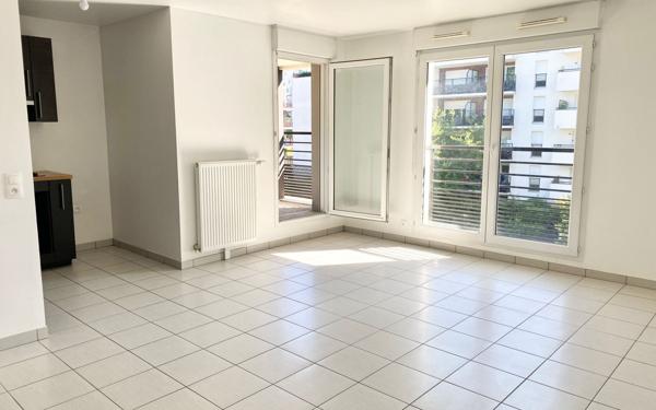 Appartement à vendre    3 pièces • 61,13 m2 Boussy-Saint-Antoine