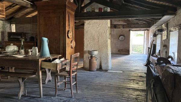 Maison avec moulin