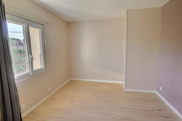 A VENDRE CARPENTRAS Maison 4 pièce(s) 85 m²