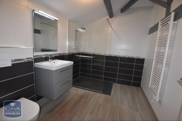 Appartement à louer 5 pièces 129.91m²