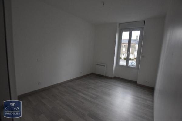 Appartement à louer 5 pièces 129.91m²