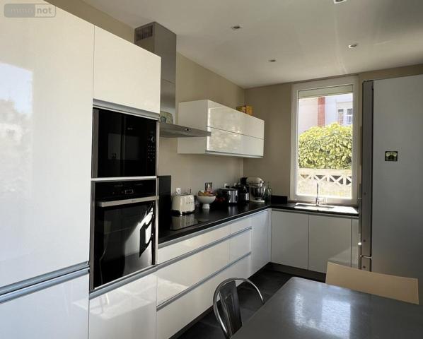 Maison à vendre à Marcq en Baroeul dans le Nord (59700), ref : 59200-321