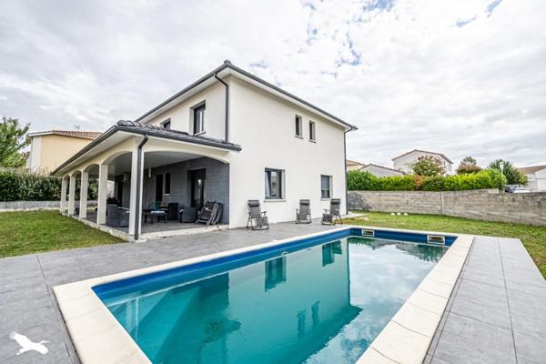 Maison à vendre |  Tresses |  7 pièces | 196 m²