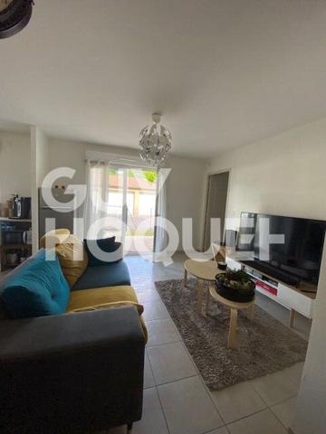 St Julien les Villas - T2 en rez de jardin