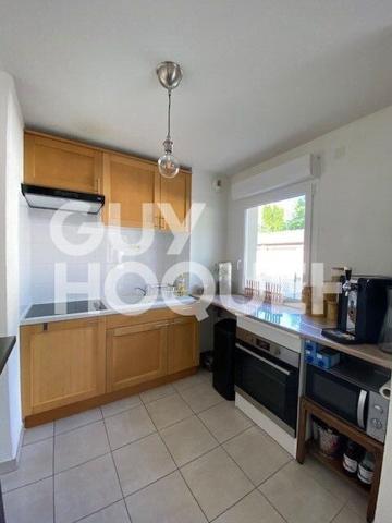 St Julien les Villas - T2 en rez de jardin