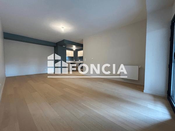 Location Appartement 3 pièces 68.4 m² - 8 RUE EMILE DUCLOS Poitiers 86000