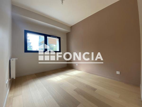 Location Appartement 3 pièces 68.4 m² - 8 RUE EMILE DUCLOS Poitiers 86000