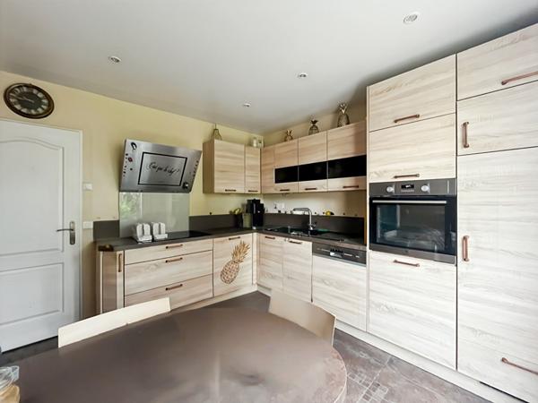 Maison Vaureal 8 pièce(s) 150 m2