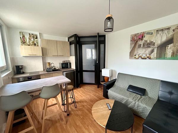 APPARTEMENT À VENDRE - T1 MEUBLE AU PIED DU METRO VILLEJEAN