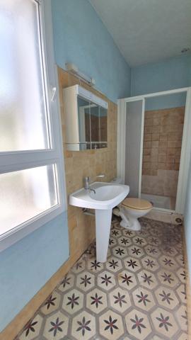 MAISON DE VILLE A RÉNOVER