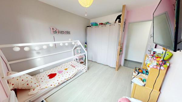 Proche CARCASSONNE, Maison de plain pied avec sous sol et piscine