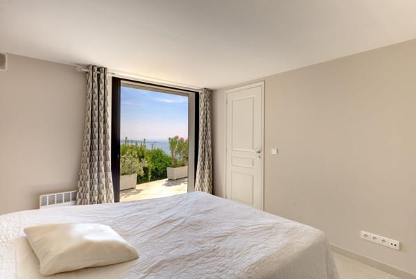Vente Maison contemporaine Vallauris 6 Pièces 260 m²
