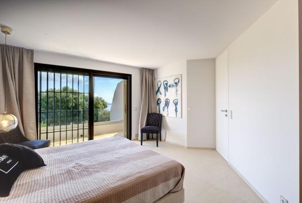 Vente Maison contemporaine Vallauris 6 Pièces 260 m²