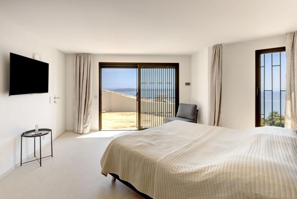 Vente Maison contemporaine Vallauris 6 Pièces 260 m²
