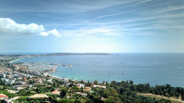Vente Maison contemporaine Vallauris 6 Pièces 260 m²