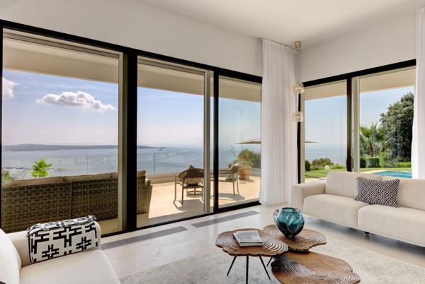 Vente Maison contemporaine Vallauris 6 Pièces 260 m²