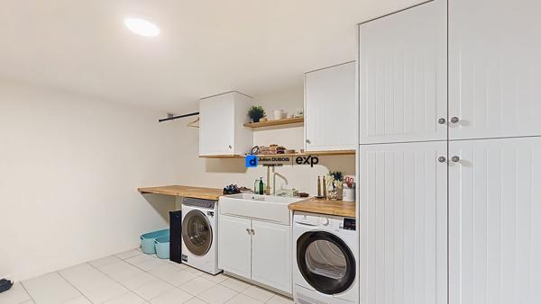 Élégante villa rénovée avec vue sur les pins