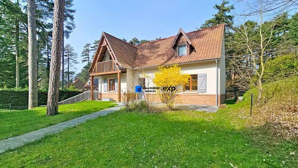 Élégante villa rénovée avec vue sur les pins