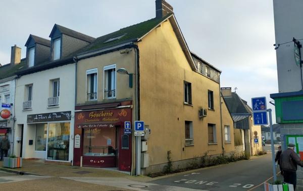 Vente Maison de ville ref.7214 local commercial à rénover Villaines-la-juhel   