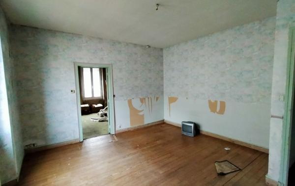 Vente Maison de ville ref.7214 local commercial à rénover Villaines-la-juhel   