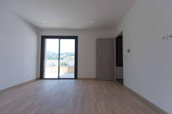 Appartement à louer - Saint-Jorioz 5 pièces de 128 m²