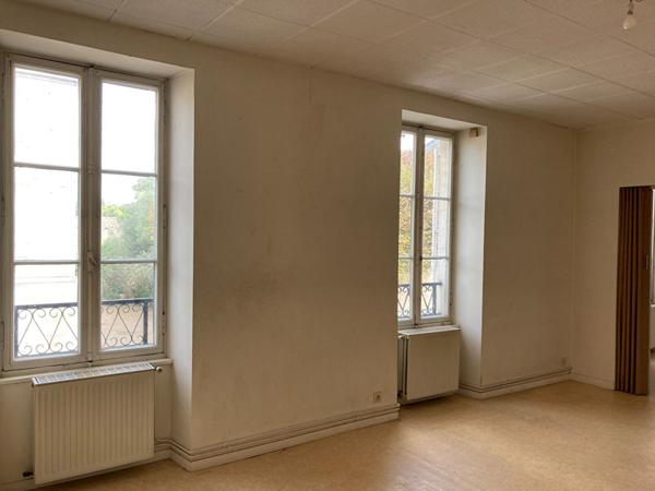 Immeuble à FONTENAY LE COMTE