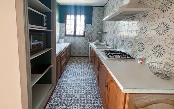 Maison à vendre    15 pièces •  Saintes