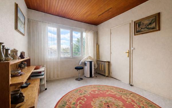 Maison à vendre    6 pièces • 85 m2 Saint-Maur-des-Fossés