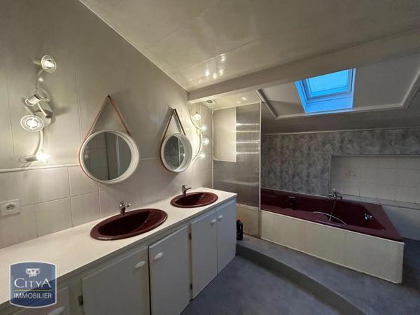 Appartement à louer 4 pièces 86.06m²