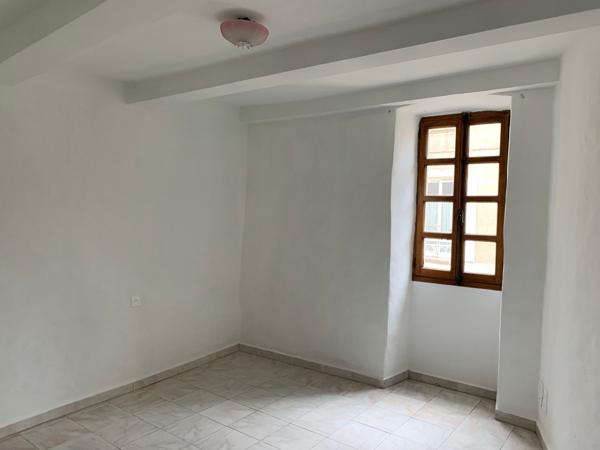 maison de ville en triplex avec cave