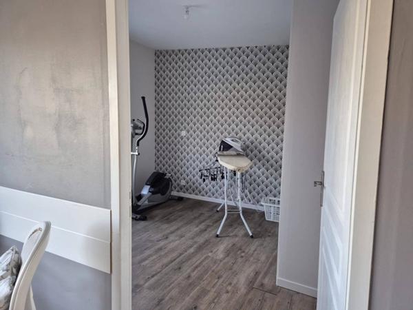 Très belle villa familiale de 245 m² avec piscine au sel et chauffée