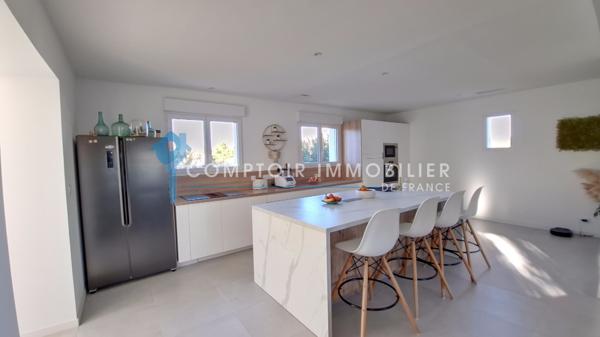 Maison
                                                                                                                                                                                                                                                                                                                        4 pièce(s)                                                                                                                                                                                                          3 chambre(s)                                                                                                                                                                                                          168  m²